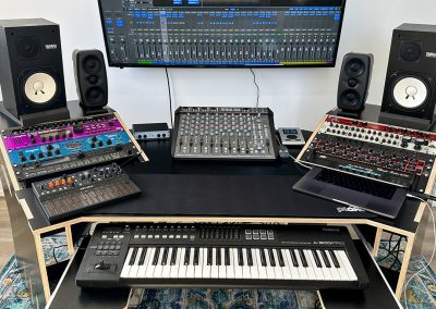 Pleko - Zeus Studio Desk